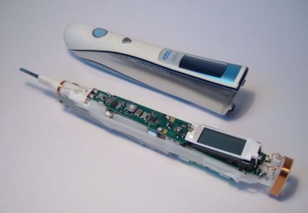 Oral-B disassembled.jpg Oral-B disassembled.jpg