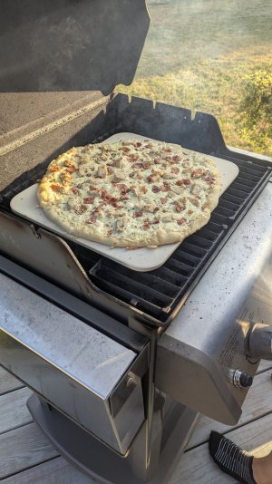 grilled pizza.jpg