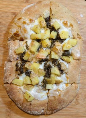 Pinsa No. Five sliced.jpg