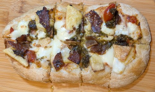 Pinsa No. 8 sliced.jpg