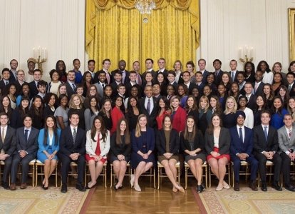 Obama interns.jpg