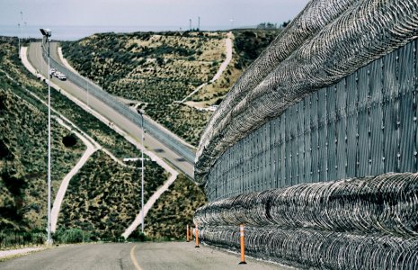 BorderWall.jpg