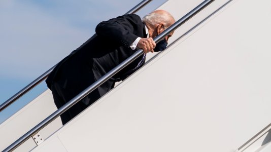 19new-was-biden-fall-videoSixteenByNine3000.jpg